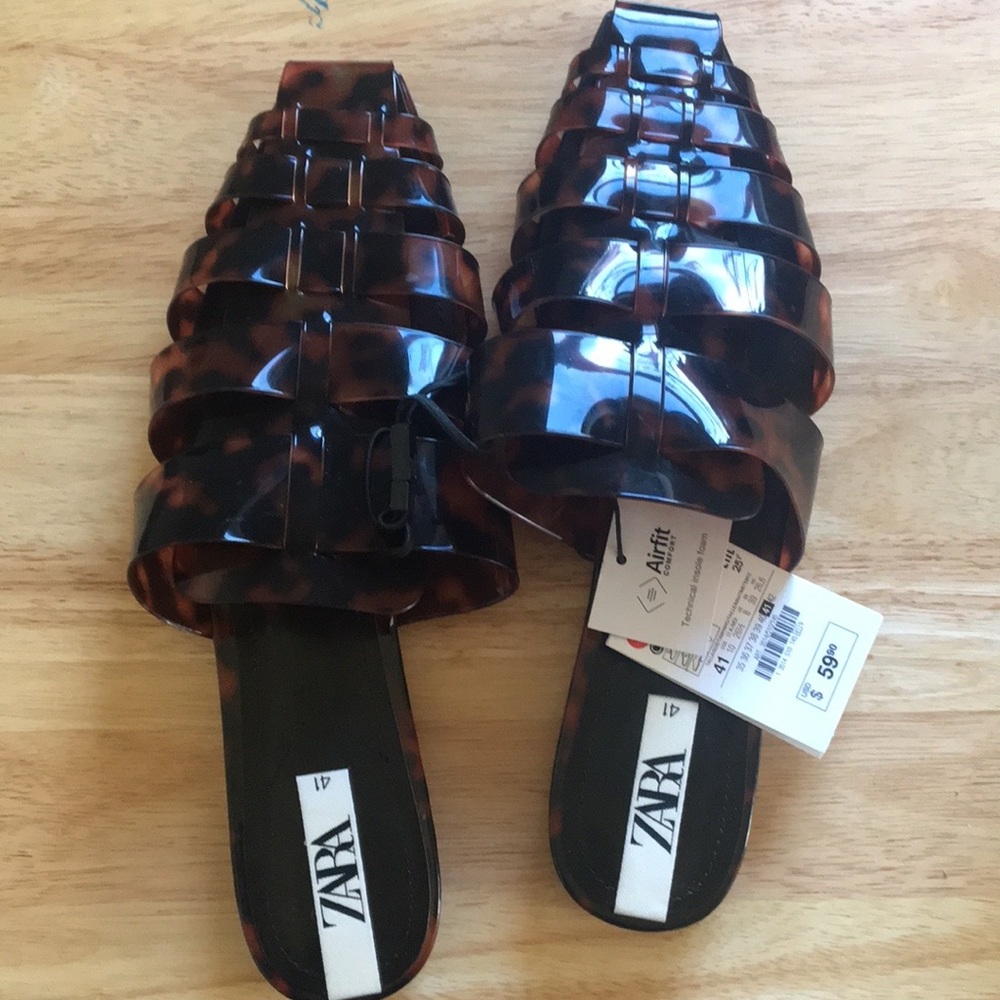Brand new never been used sandals from ZARA.